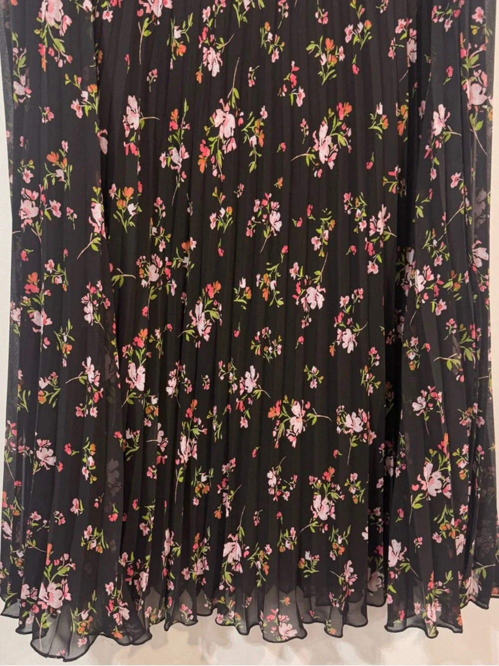 Vince Camuto Black Floral Pleated Spring Summer New With Tags Midi Skirt Size XL